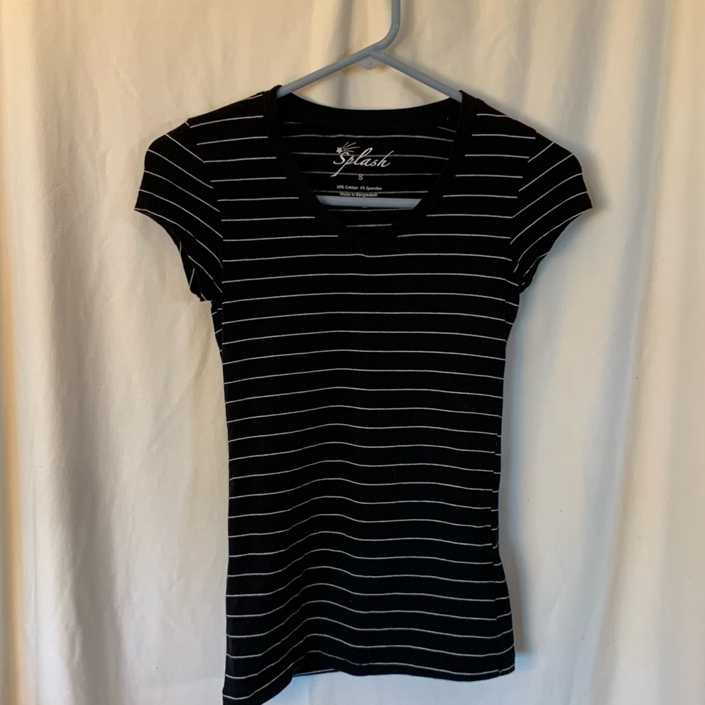 Splash brand b/w striped tank v-neck size juniors small